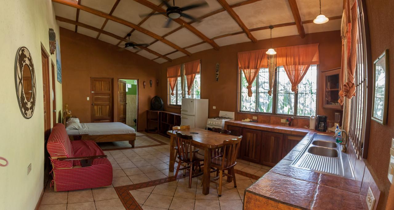 Casa Zen Guesthouse & Yoga Center Playa Santa Teresa  Exterior photo